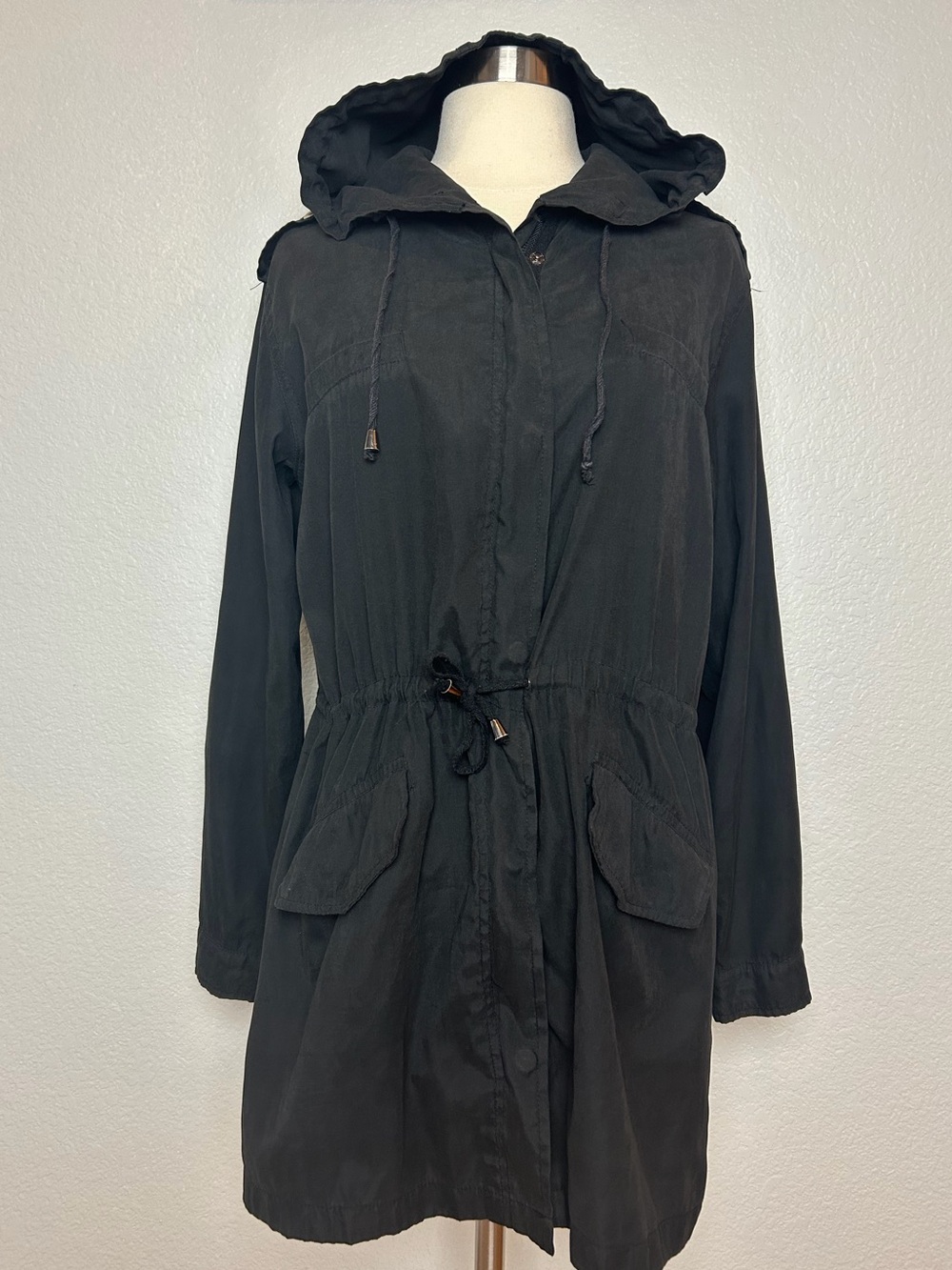 Brandy Melville Hooded Lightweight Jacket Women's S Black Utility Pocket